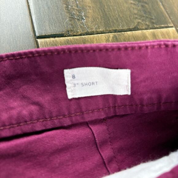 GAP Low Rise Purple Magenta Shorts 3" Inseam size 8 chino Pockets Belt Loops - Picture 3 of 8